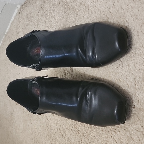 black ankle bootie heels 9.5 - Picture 2 of 5